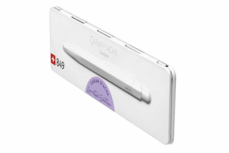 Stylo-bille 849 Claim Your Style 3 violet avec etui slim pack.