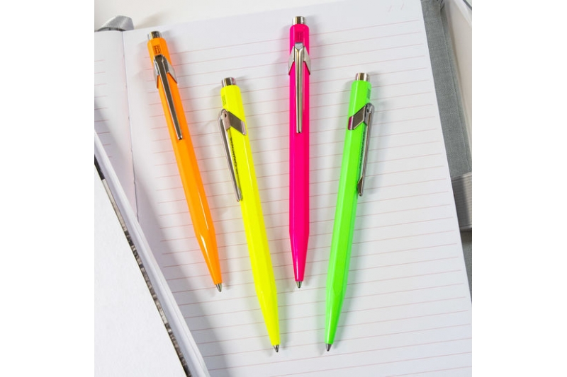 CARAN DACHE - Stylo-bille 849 Pop Line Fluo orange fluo avec etui slim pac