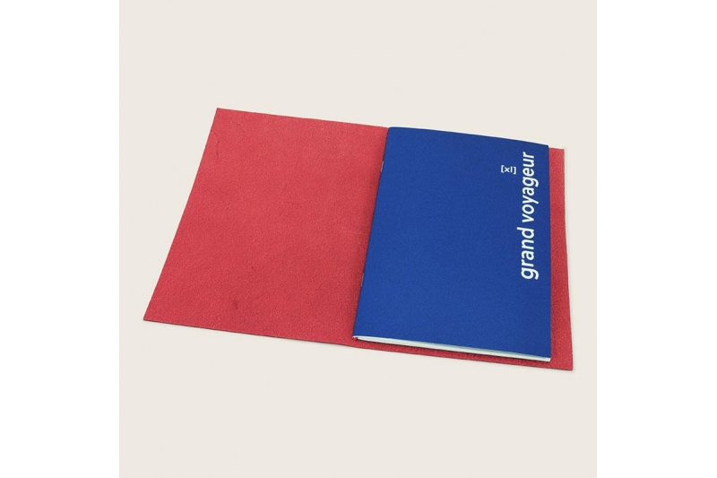 PAPER REPUBLIC - Carnet  grand voyageur format XL - rouge.